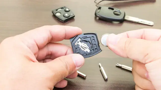 راهنمای خرید باطری ریموت ماشین