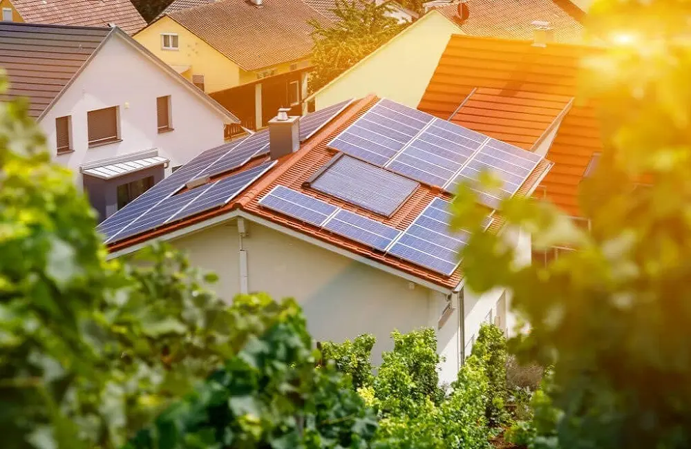 راهنمای خرید باتری خورشیدی