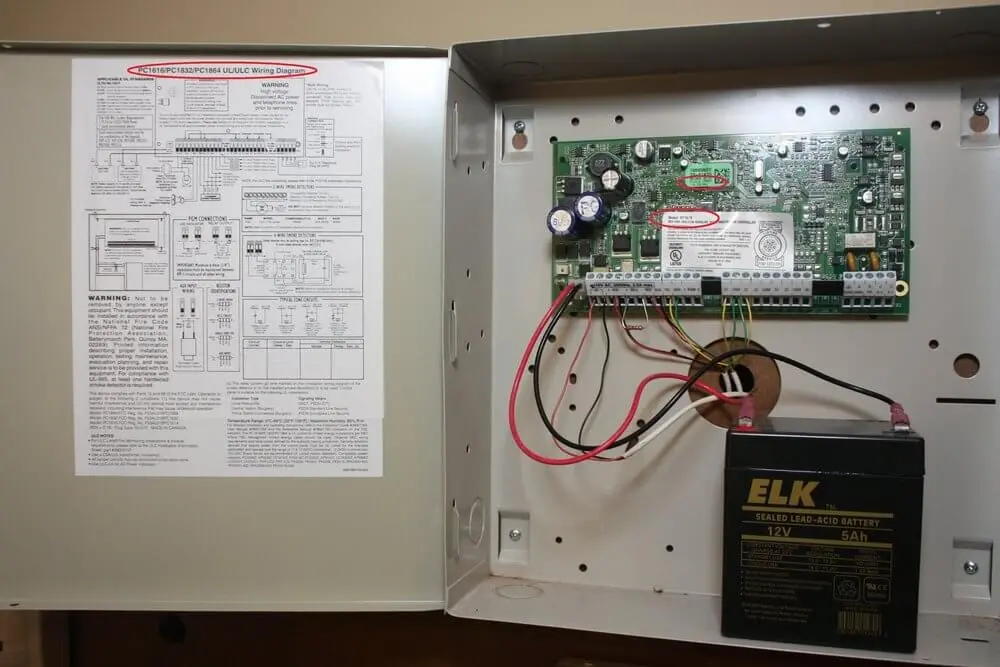 قیمت باطری دزدگیر
